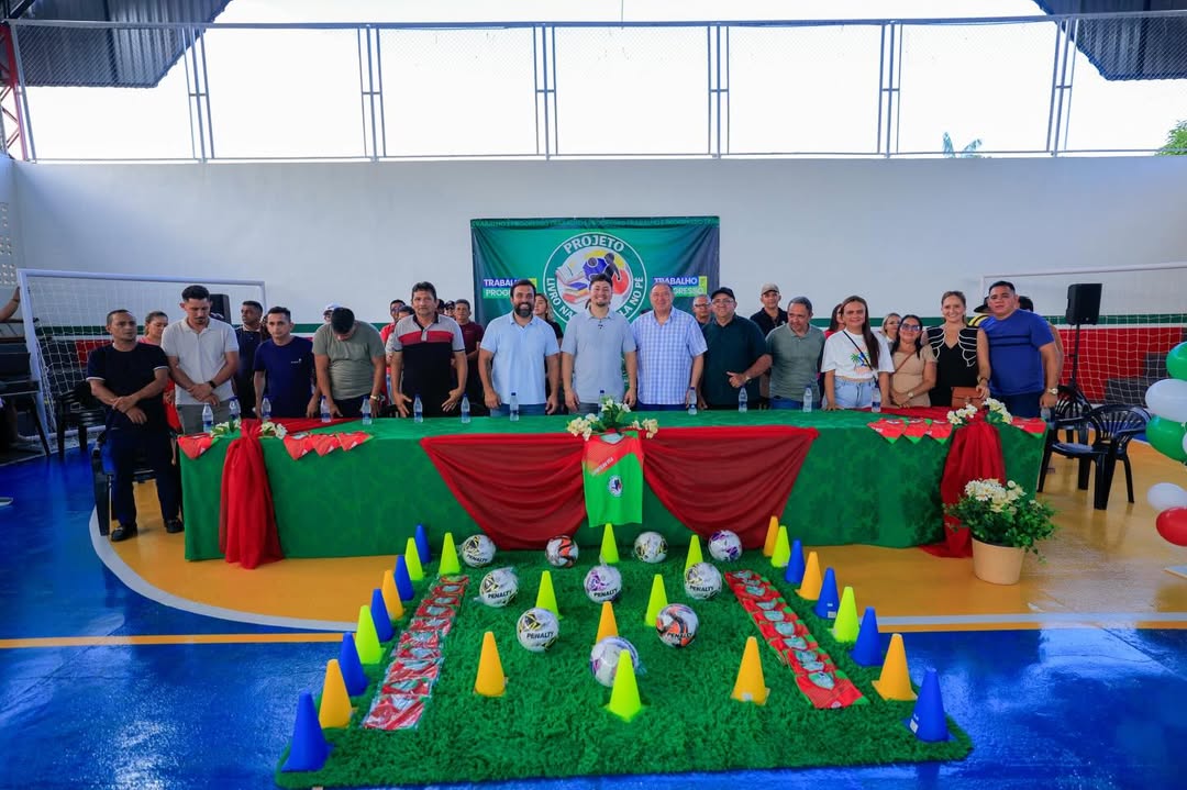 Prefeito Matulinho Braz marca avanços em Caapiranga com a reinauguração de quadra poliesportiva e ações sociais